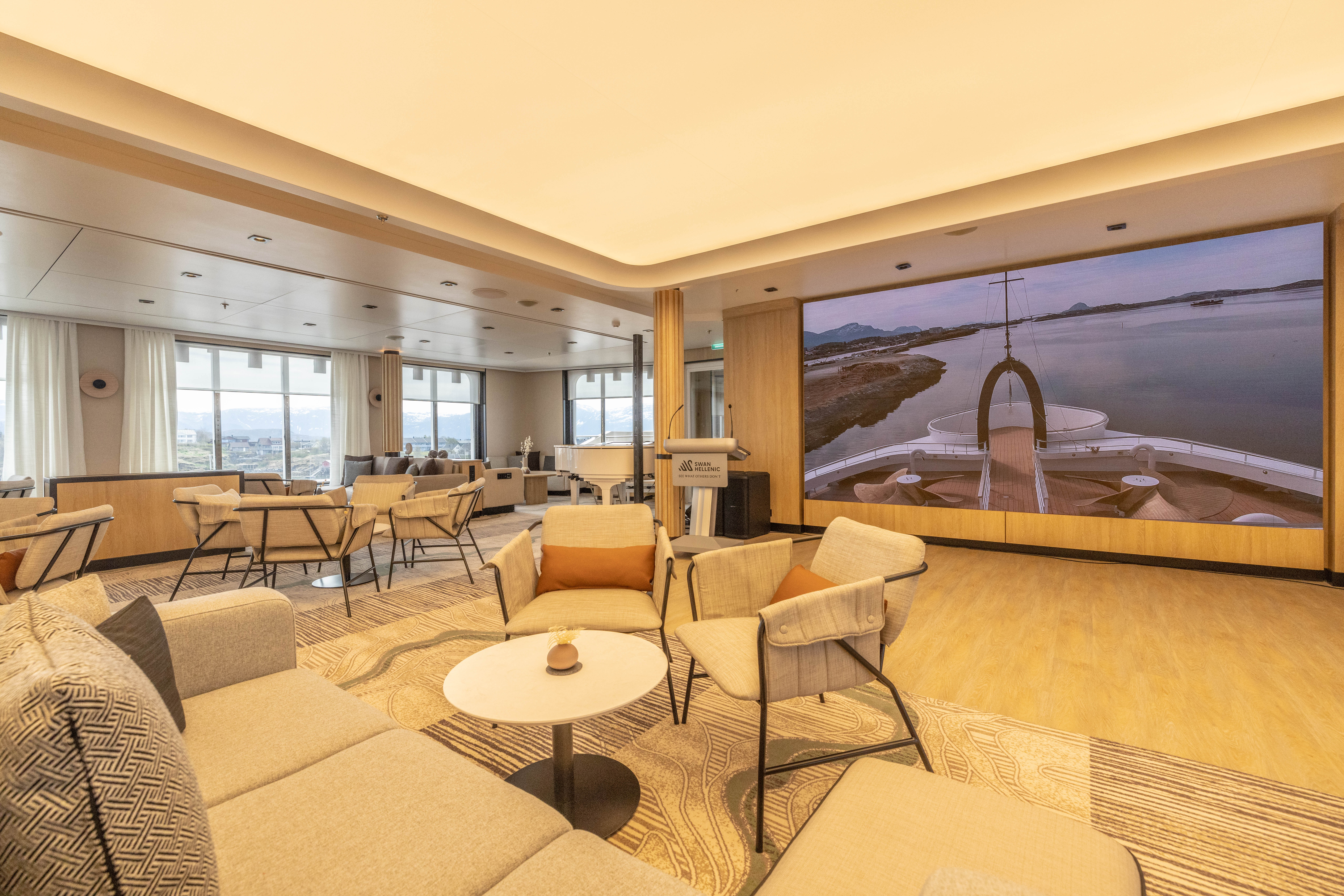 Observation Lounge on SH Vega